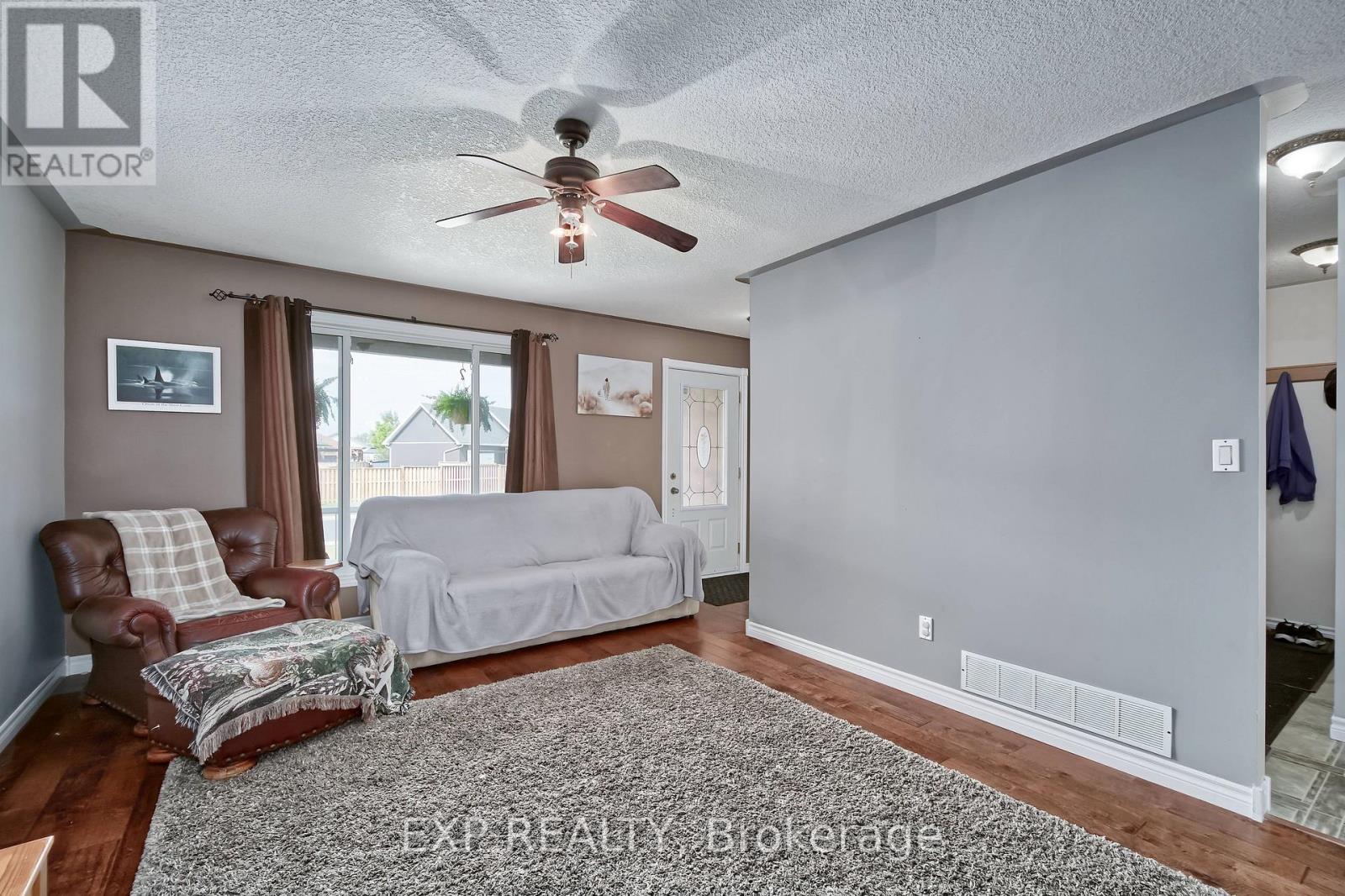 8 Rebecca Drive, Aylmer, Ontario  N5H 3G4 - Photo 10 - X13504238