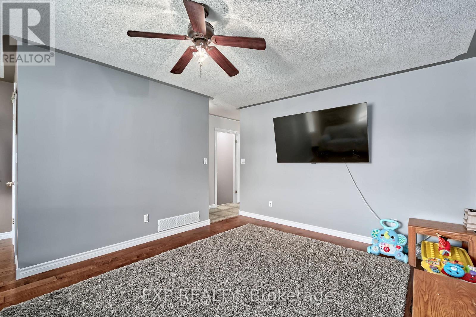 8 Rebecca Drive, Aylmer, Ontario  N5H 3G4 - Photo 11 - X13504238
