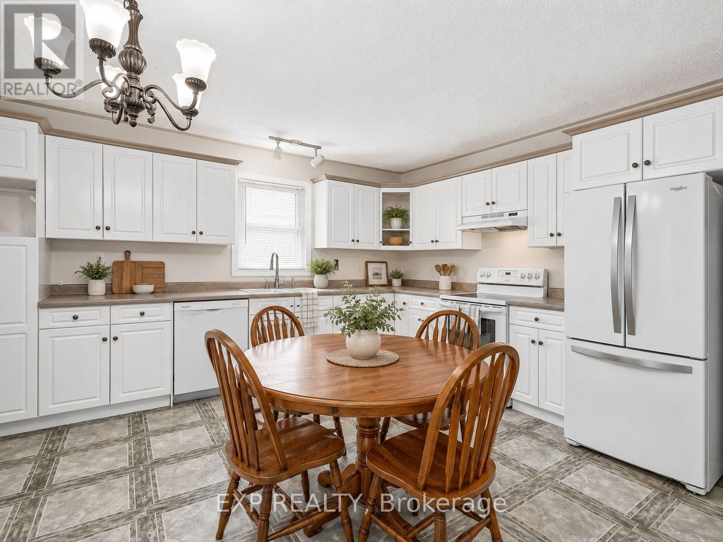 8 Rebecca Drive, Aylmer, Ontario  N5H 3G4 - Photo 12 - X13504238