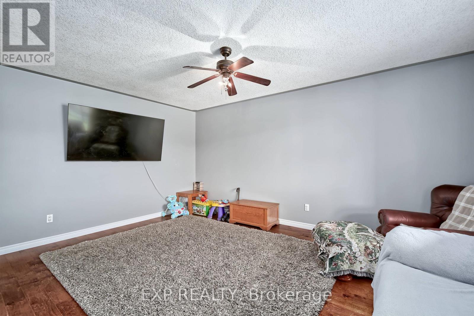 8 Rebecca Drive, Aylmer, Ontario  N5H 3G4 - Photo 9 - X13504238