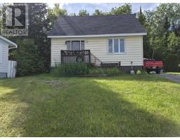 7 Essa Place, Manitouwadge, Ontario