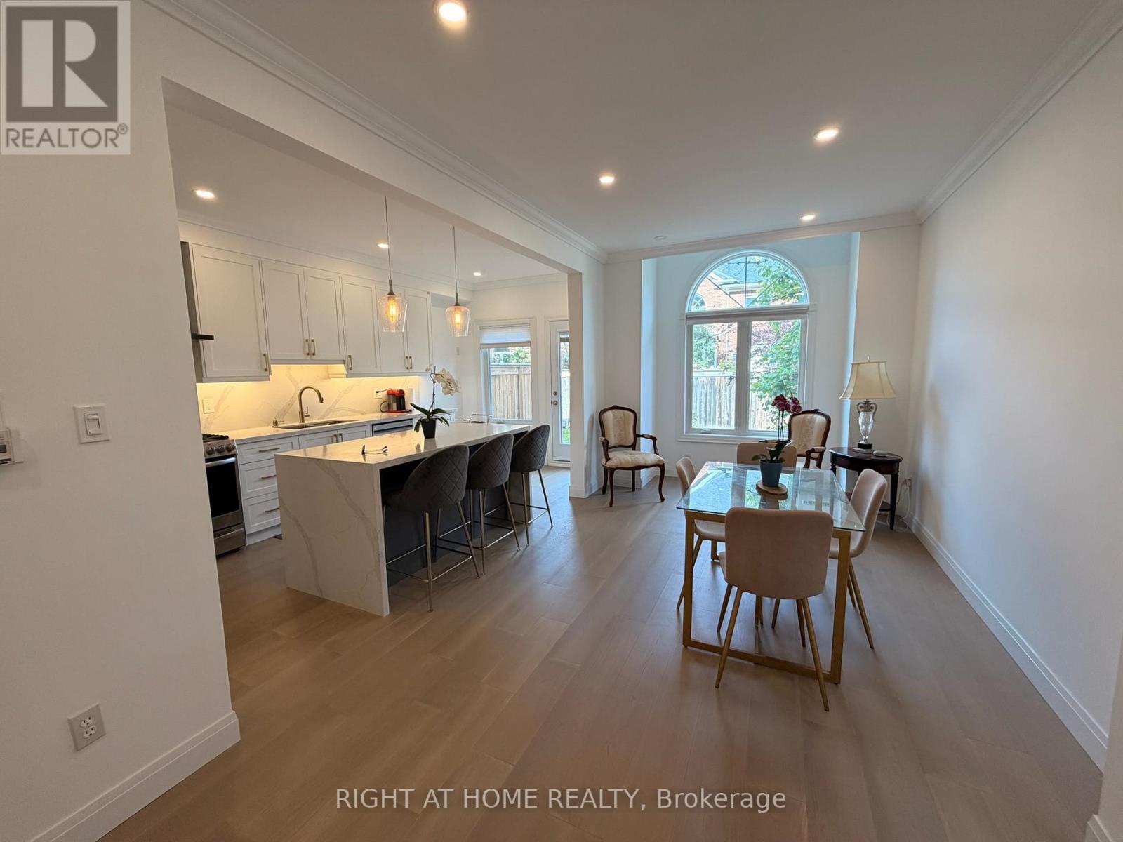 7 - 2 Mary Gapper Crescent, Richmond Hill, Ontario  L4C 0J4 - Photo 10 - N13502798