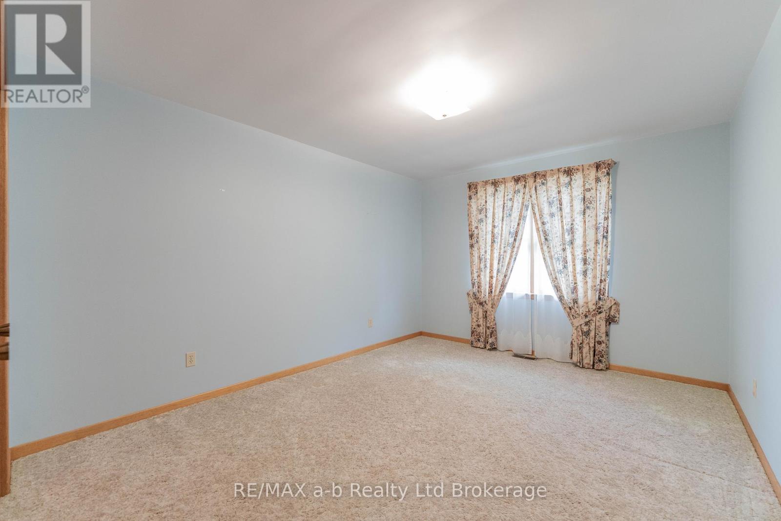 47 Allen Street, Tillsonburg, Ontario  N4G 4V7 - Photo 16 - X13504028