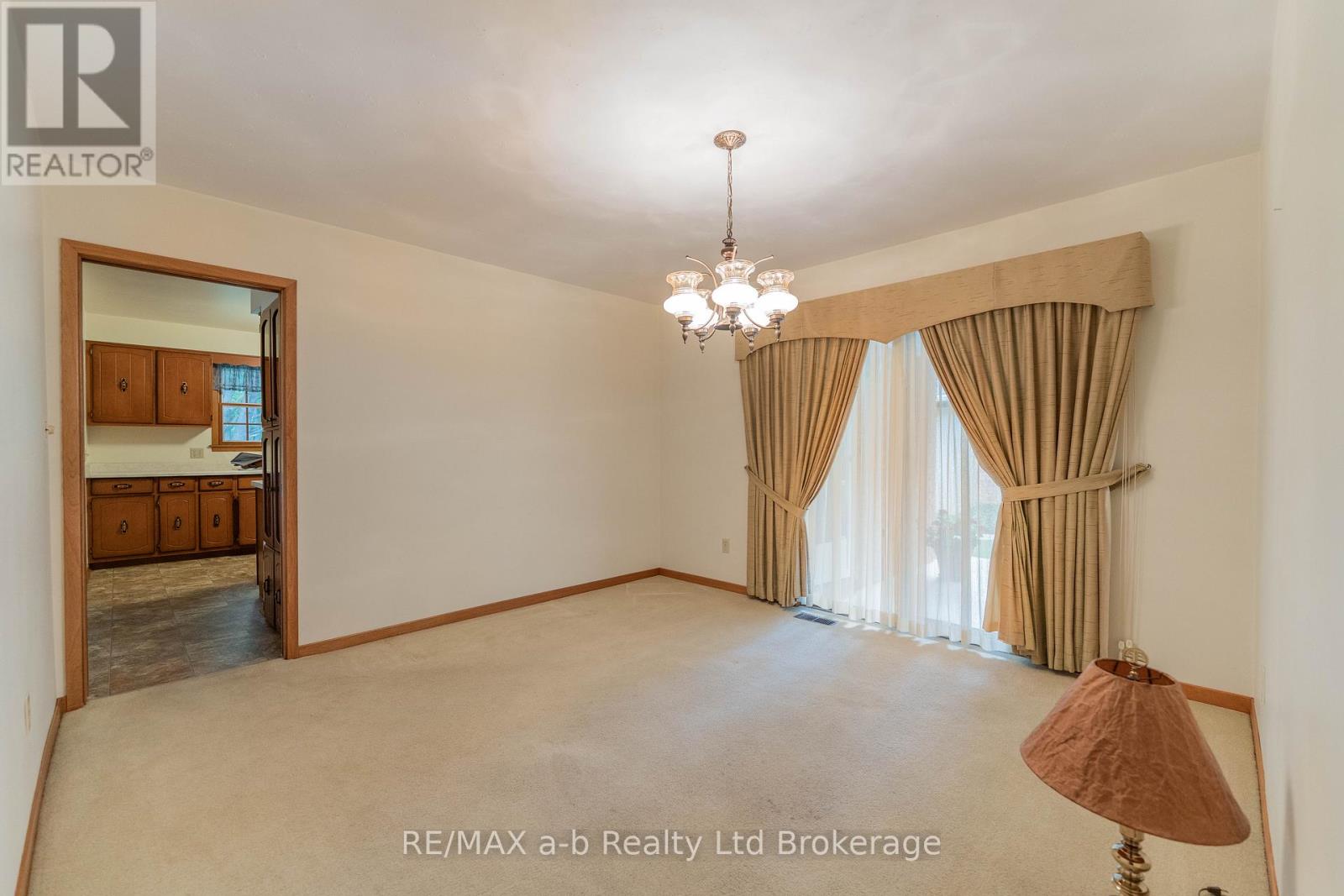 47 Allen Street, Tillsonburg, Ontario  N4G 4V7 - Photo 7 - X13504028