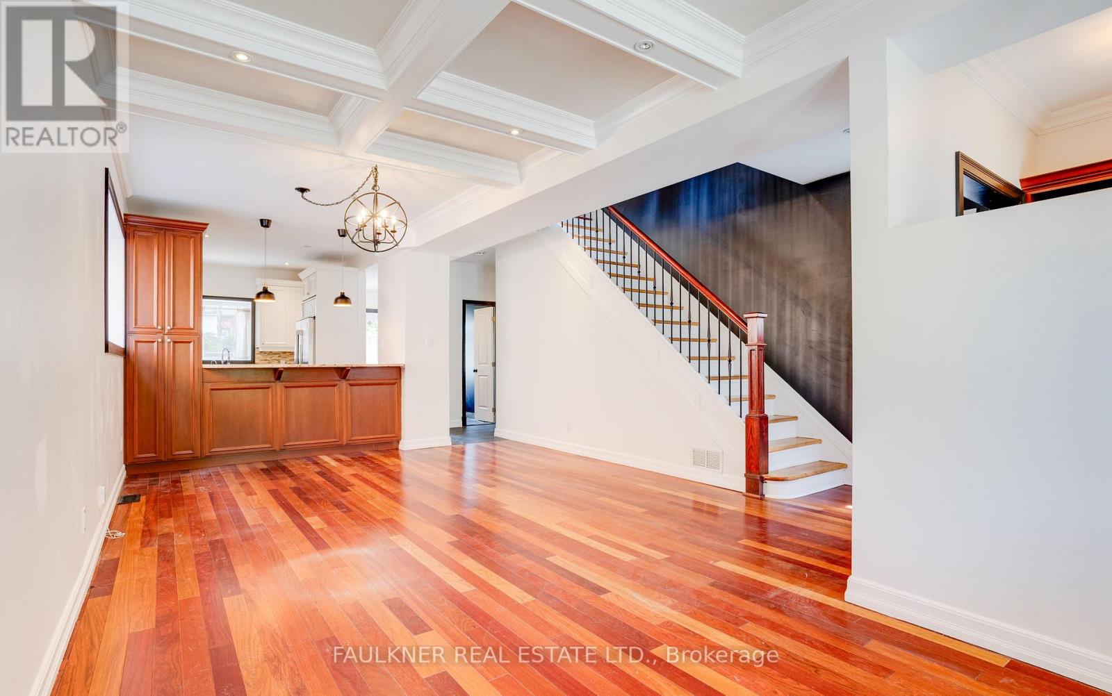 107 BLACKBURN AVENUE - Photo 11