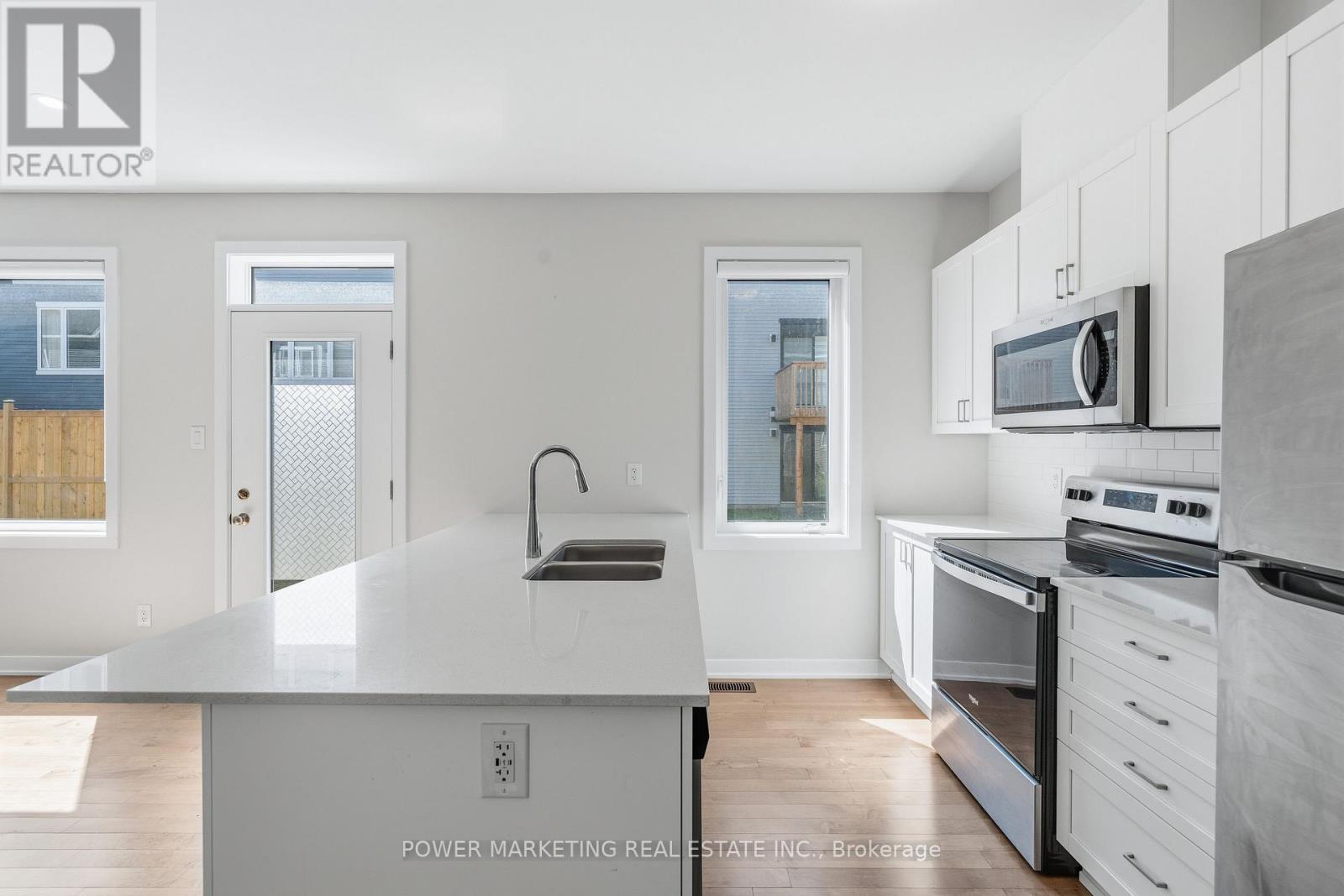 448 Epoch Street, Ottawa, Ontario  K2J 6X7 - Photo 13 - X13504268