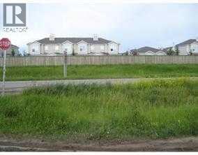 4440 76 Avenue NE, Calgary, Alberta  T3J 4G5 - Photo 5 - A2199685