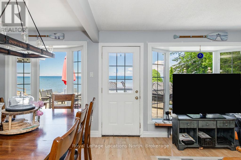 2222 Shore Lane, Wasaga Beach, Ontario  L9Z 2X7 - Photo 14 - S13504272