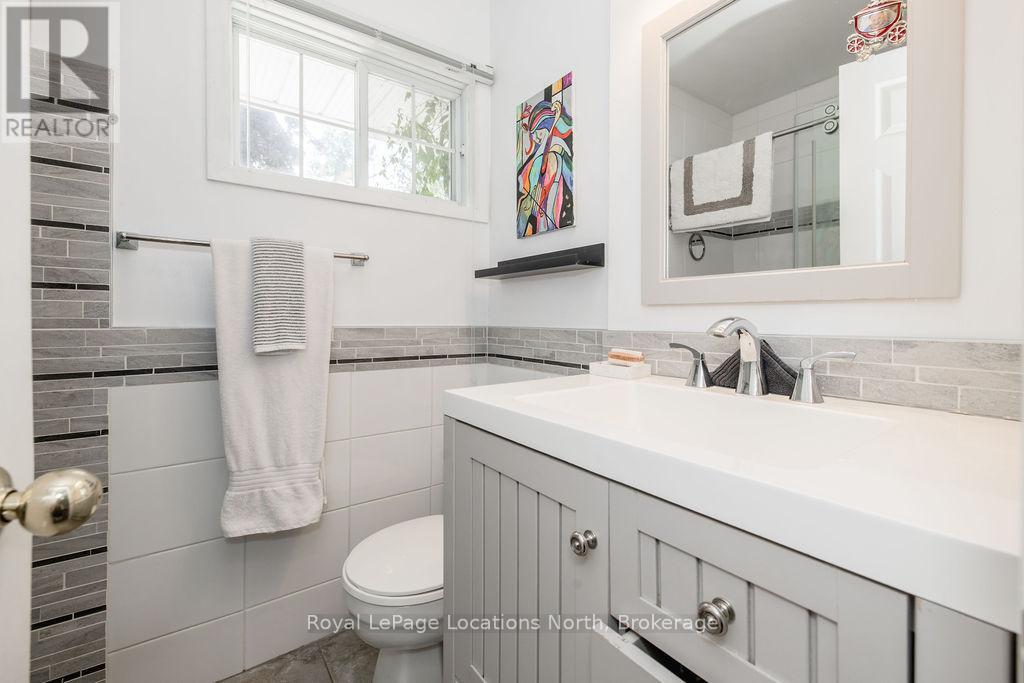 2222 Shore Lane, Wasaga Beach, Ontario  L9Z 2X7 - Photo 23 - S13504272