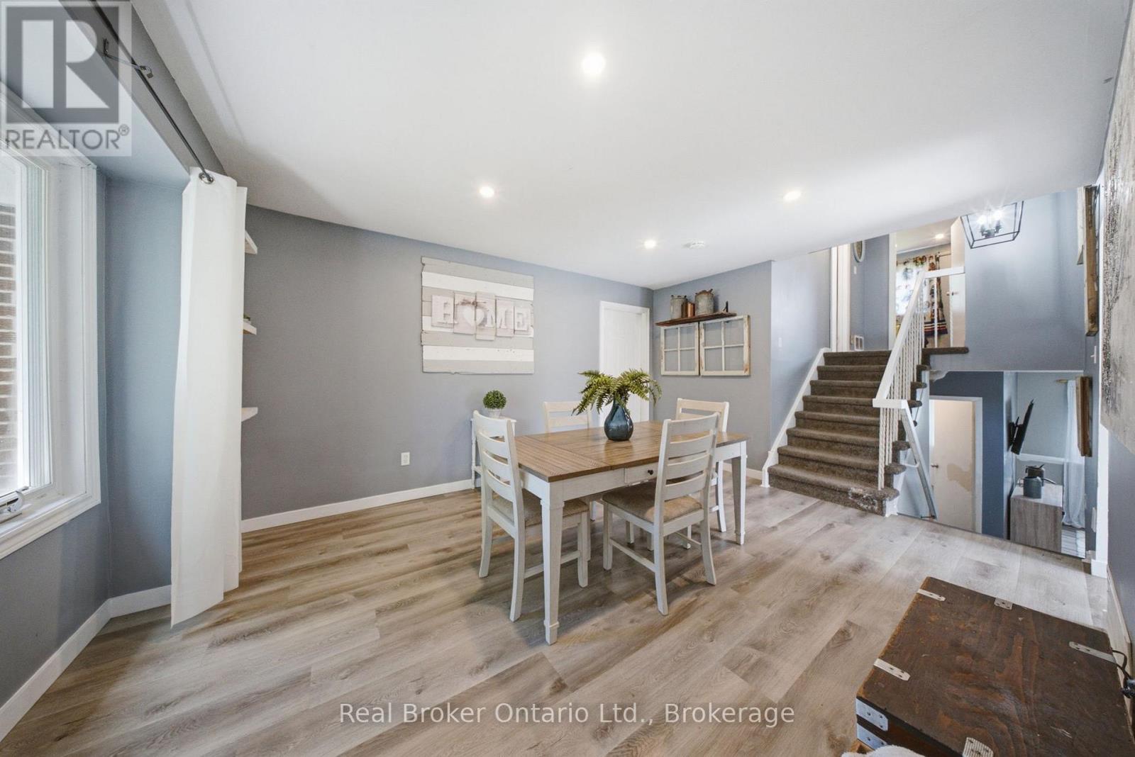 33 Hallmark Street, Brantford, Ontario  N3P 1A6 - Photo 7 - X13504152