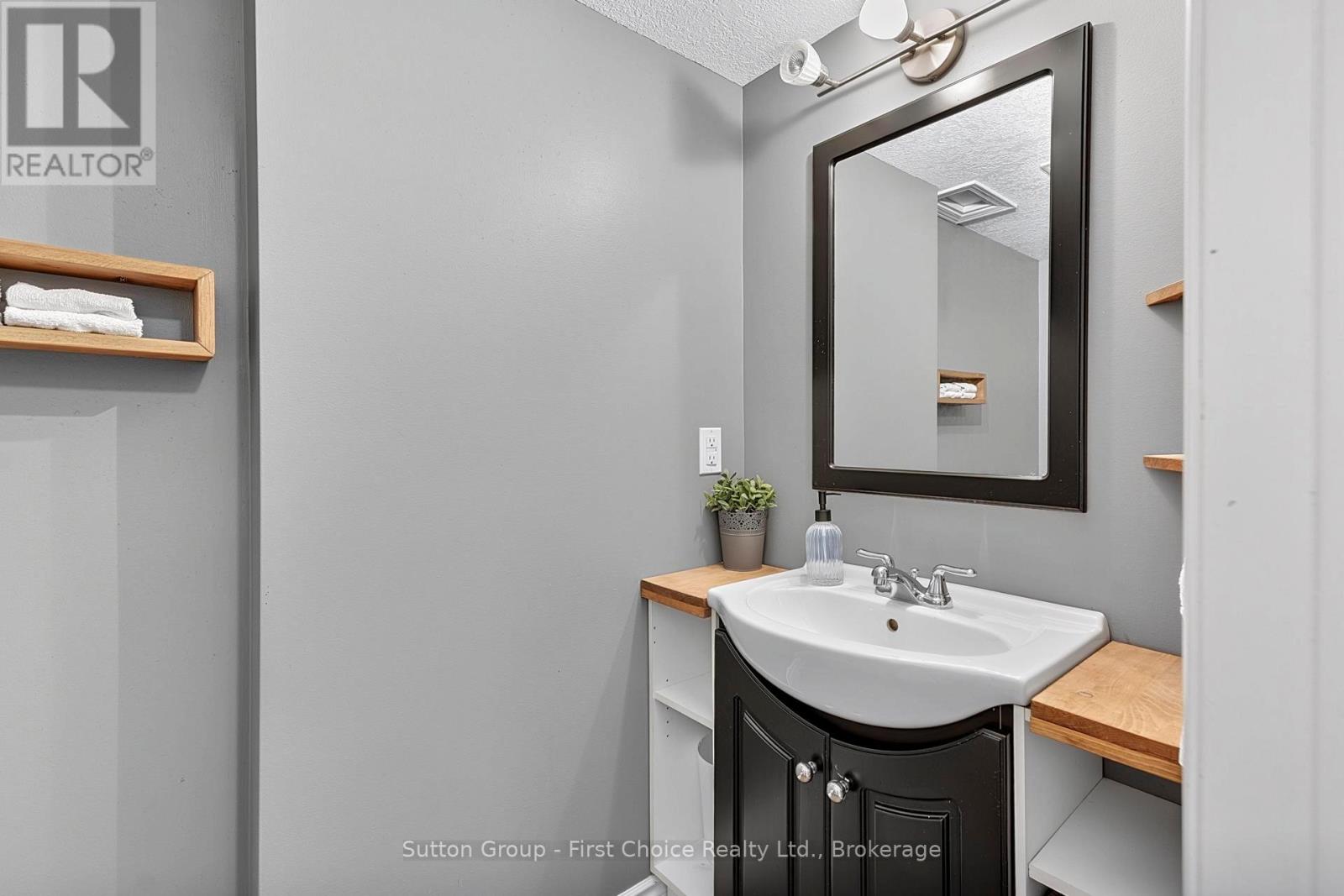 670 Reid Crescent, North Perth (Listowel), Ontario  N4W 0A1 - Photo 38 - X13504202