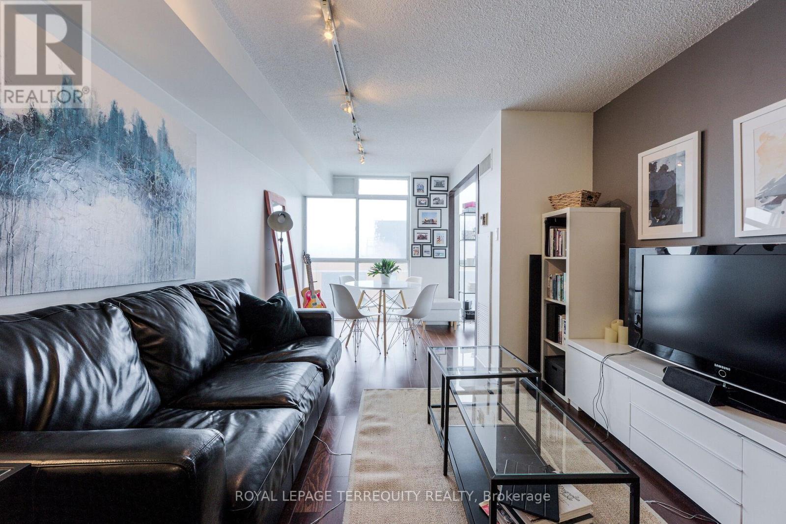 #1018 - 801 King Street W, Toronto, Ontario  M5V 1N4 - Photo 12 - C13502778