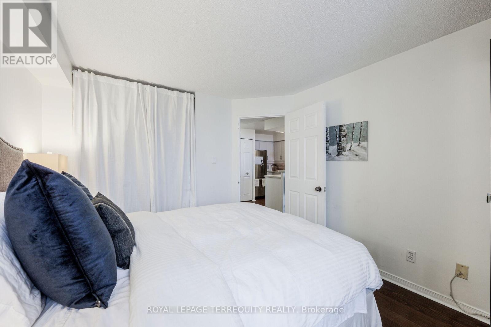 #1018 - 801 King Street W, Toronto, Ontario  M5V 1N4 - Photo 21 - C13502778