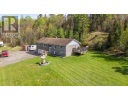 471 LINDQUIST LINE, Powassan, Ontario