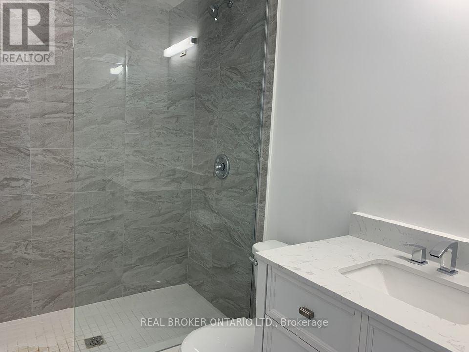 4 - 2199 Gerrard Street E, Toronto, Ontario  M4E 2C6 - Photo 4 - E13504220