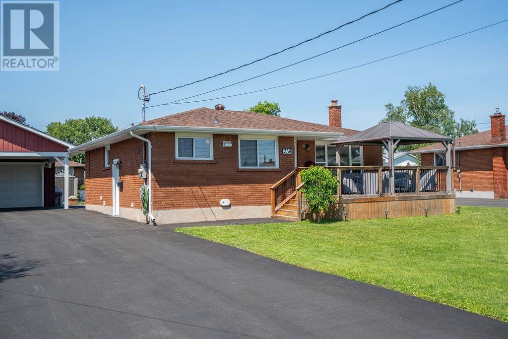 338 Sydenham Rd, Sault Ste. Marie, Ontario  P6C 2X7 - Photo 3 - SM261660