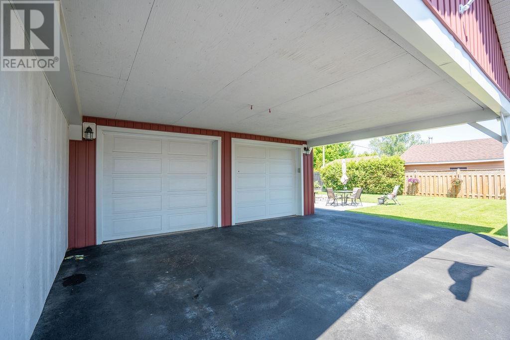 338 Sydenham Rd, Sault Ste. Marie, Ontario  P6C 2X7 - Photo 6 - SM261660