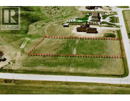 30 Edgemoor Way W, Rural Lethbridge County, Alberta