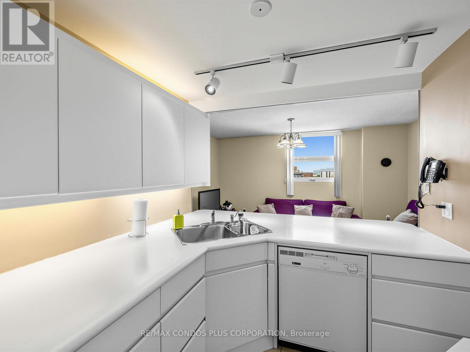 1903 - 299 Mill Road, Toronto, Ontario  M9C 4V9 - Photo 9 - W13504248