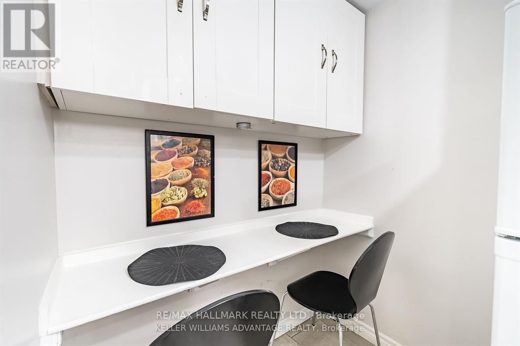 3 - 14 Innes Avenue, Toronto, Ontario  M6E 1M8 - Photo 4 - W13504306