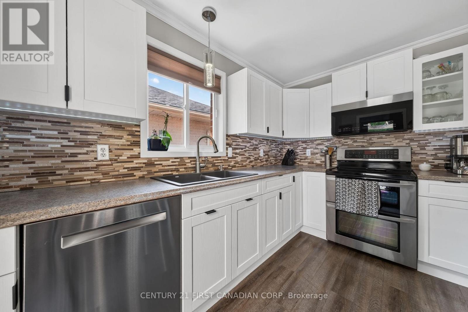237 Parkview Drive E, Strathroy-Caradoc, Ontario  N7G 4C1 - Photo 10 - X13504490