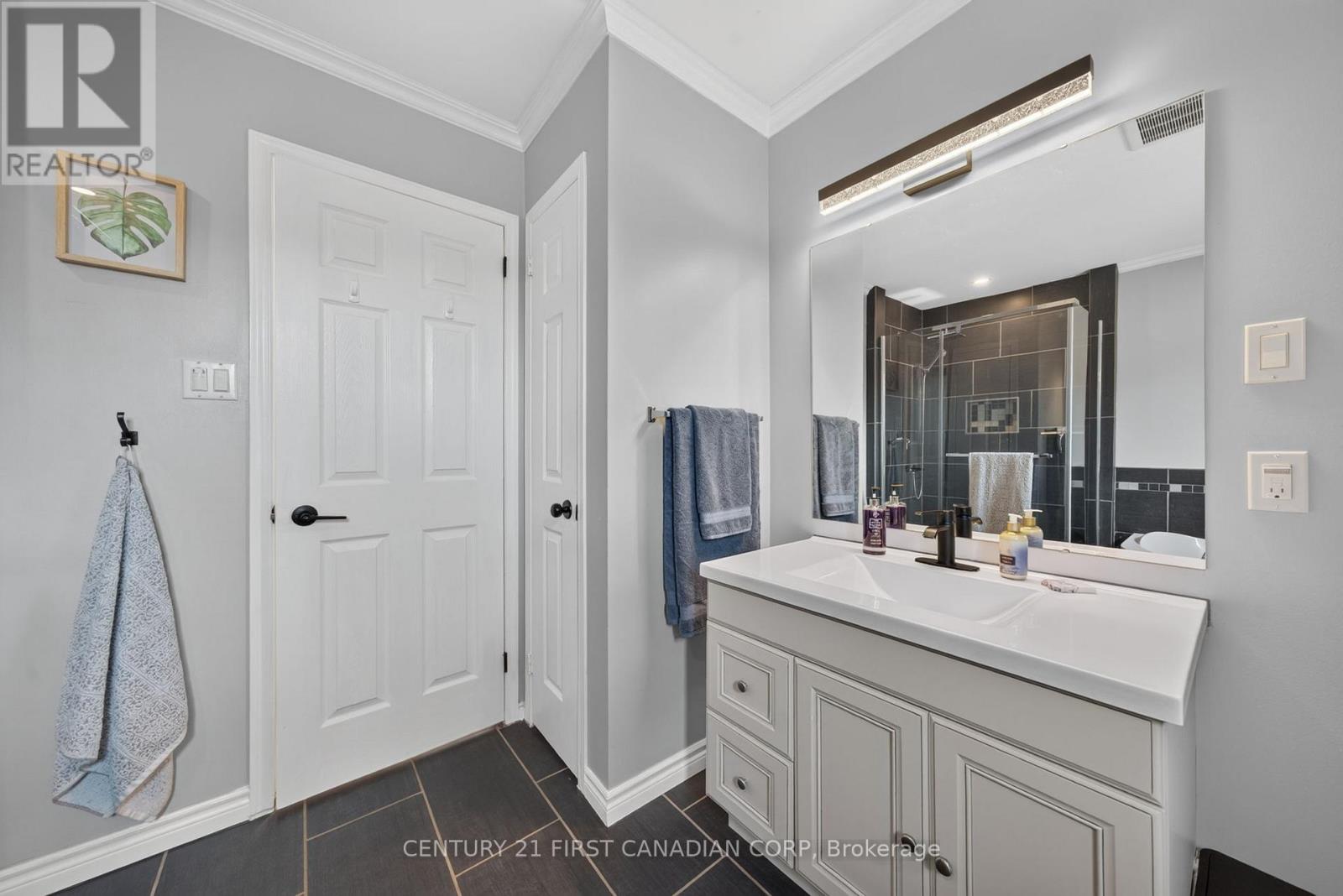 237 Parkview Drive E, Strathroy-Caradoc, Ontario  N7G 4C1 - Photo 25 - X13504490