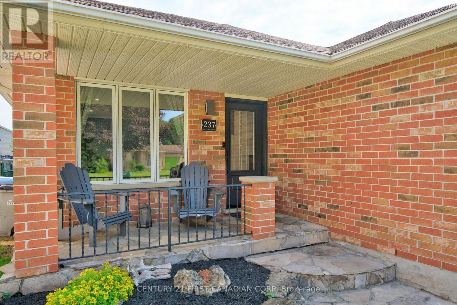 237 Parkview Drive E, Strathroy-Caradoc, Ontario  N7G 4C1 - Photo 3 - X13504490