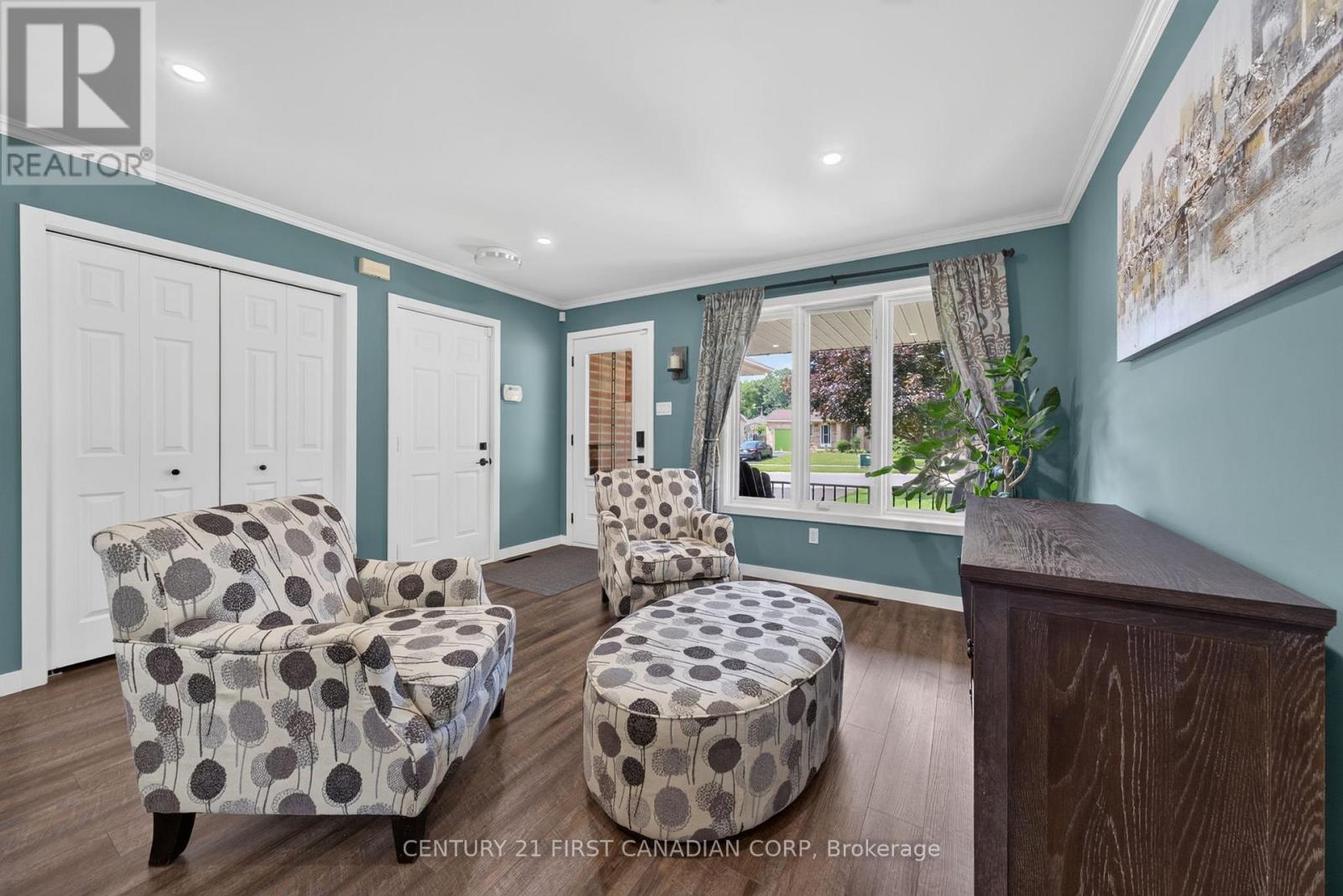 237 Parkview Drive E, Strathroy-Caradoc, Ontario  N7G 4C1 - Photo 4 - X13504490
