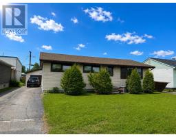 128 Dickenson RD, Balmertown, Ontario
