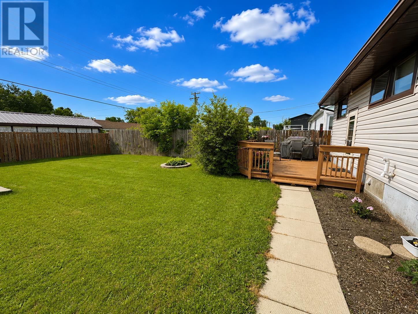 128 Dickenson Rd, Balmertown, Ontario  P0V 1C0 - Photo 2 - TB2601739