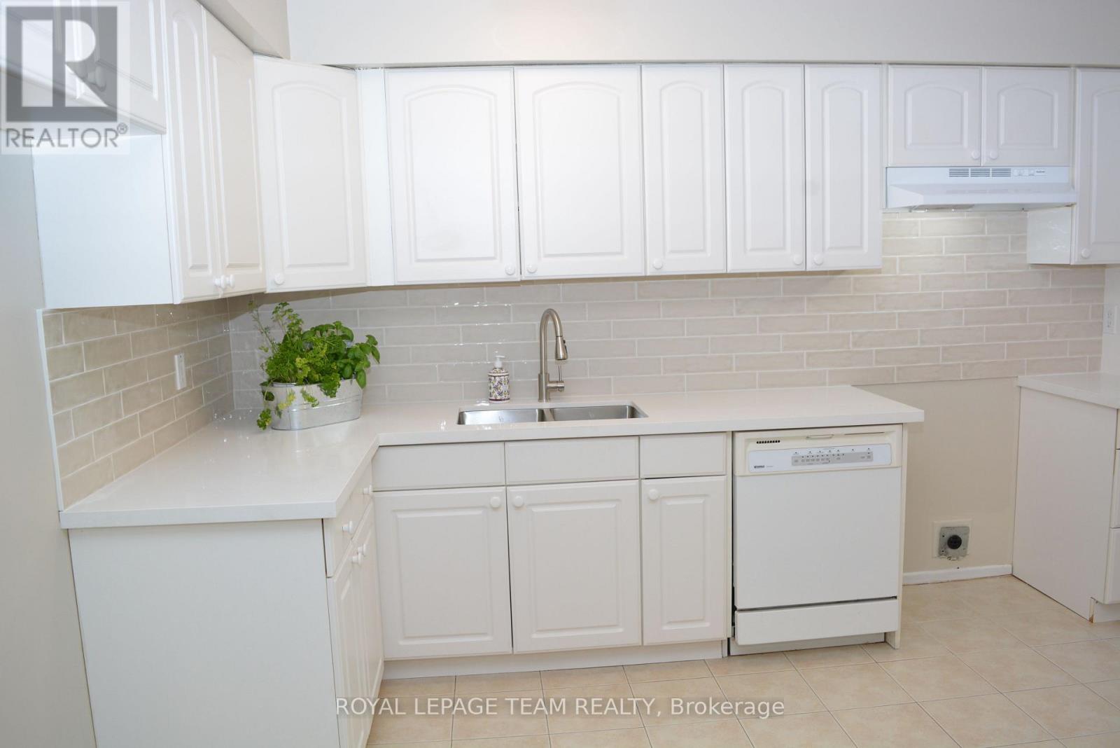 16 - 280 Mcclellan Road, Ottawa, Ontario  K2H 8P8 - Photo 11 - X13504392