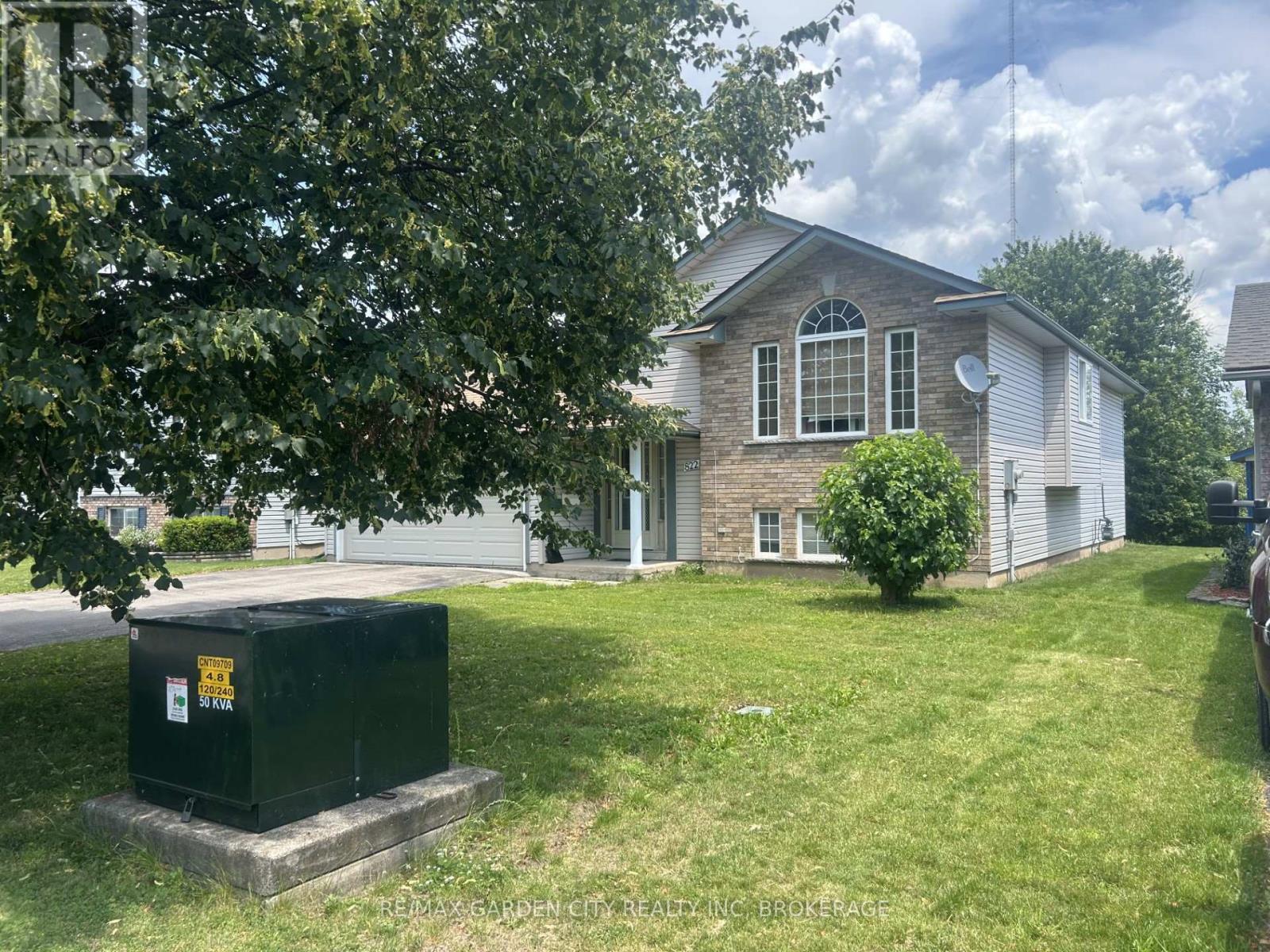 822 Woodside Court, Fort Erie, Ontario  L2A 6R5 - Photo 2 - X13504522