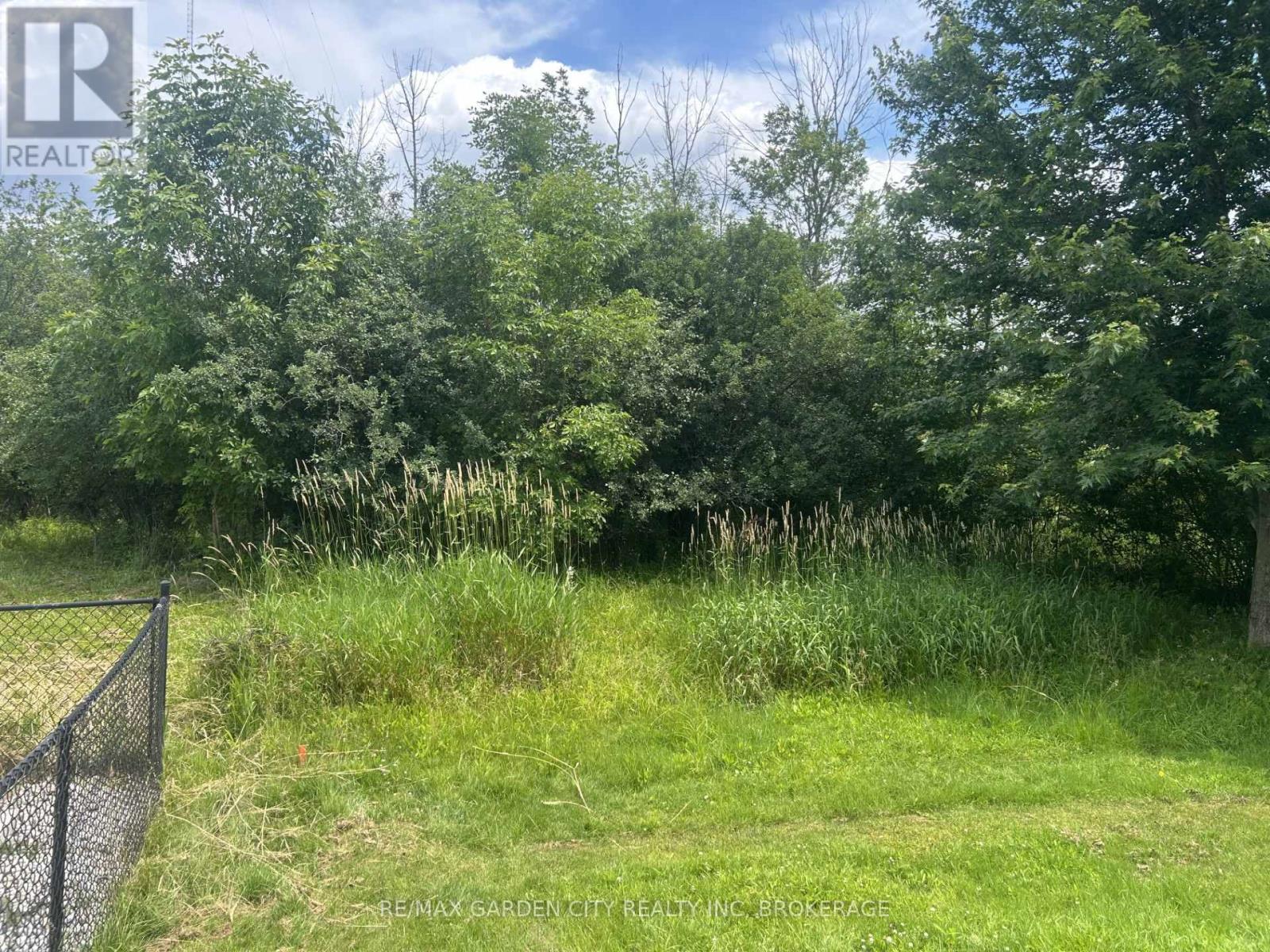 822 Woodside Court, Fort Erie, Ontario  L2A 6R5 - Photo 6 - X13504522
