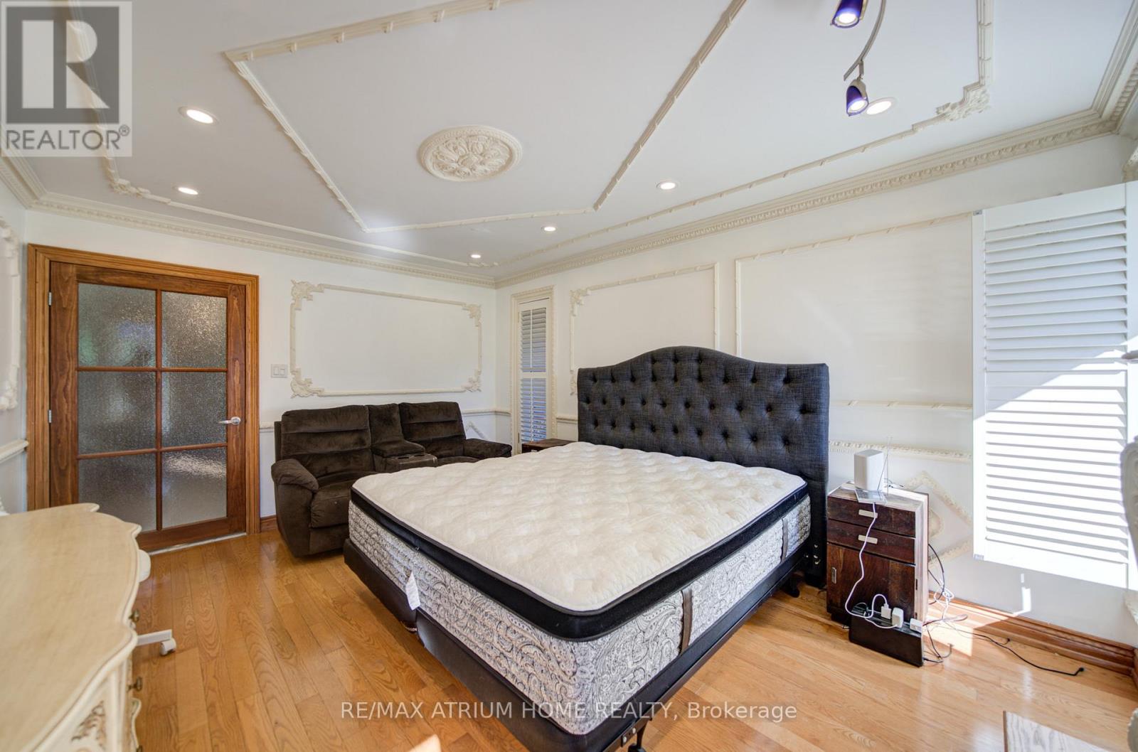 8 Patrick Boulevard, Toronto, Ontario  M2J 3K8 - Photo 17 - C13504420