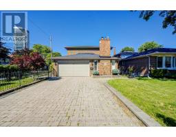 8 PATRICK BOULEVARD, Toronto, Ontario