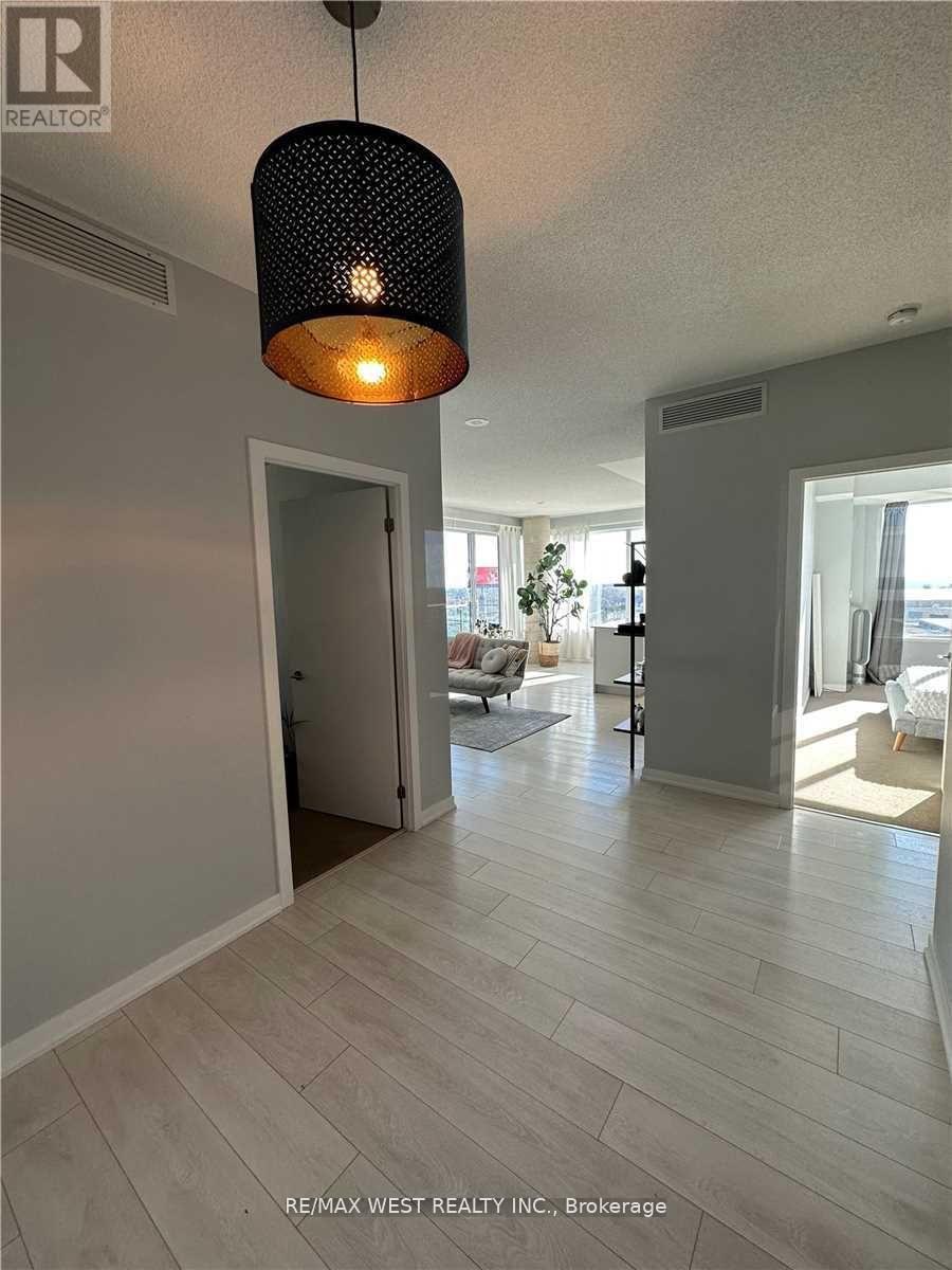 808 - 55 East Liberty Street, Toronto, Ontario  M6K 3P9 - Photo 2 - C13504426