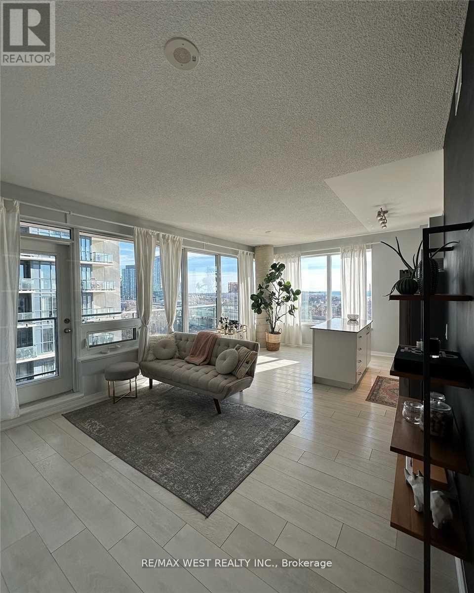 808 - 55 East Liberty Street, Toronto, Ontario  M6K 3P9 - Photo 3 - C13504426