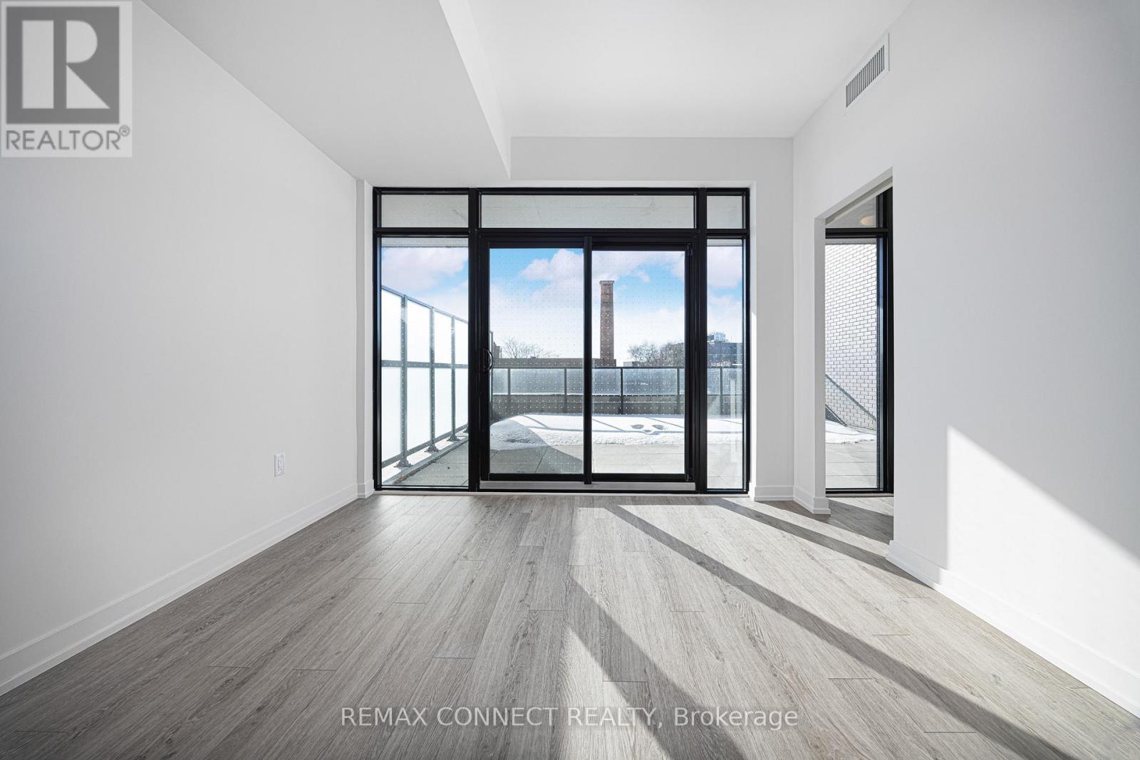 303 - 181 Sterling Road, Toronto, Ontario  M6R 2B2 - Photo 6 - C13504460