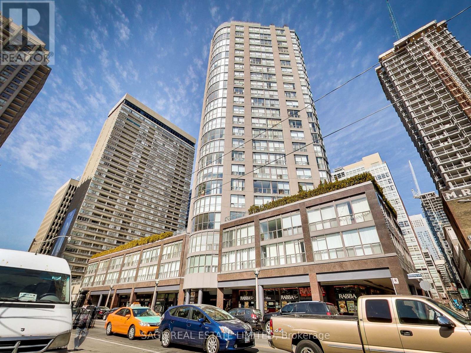 714 - 24 WELLESLEY STREET W, Toronto, Ontario
