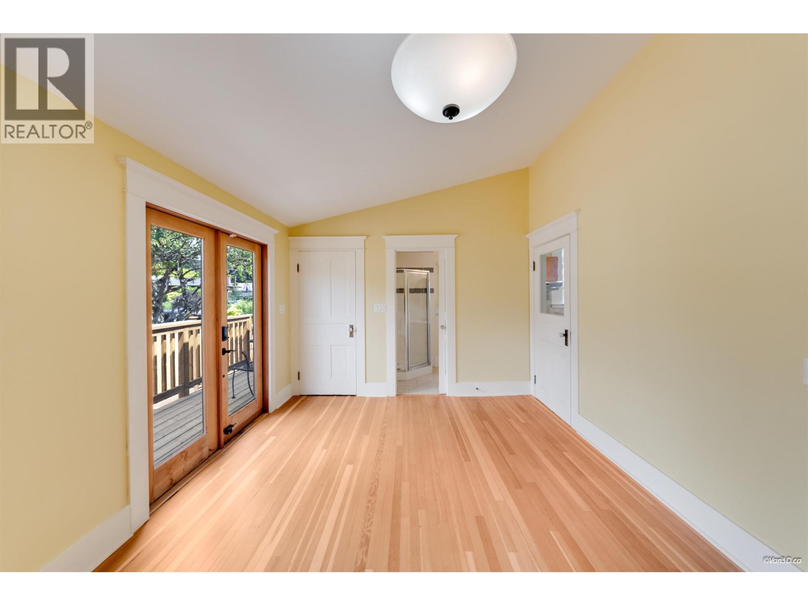 848 E 6th Street, North Vancouver, British Columbia  V7L 1R7 - Photo 6 - R3140918