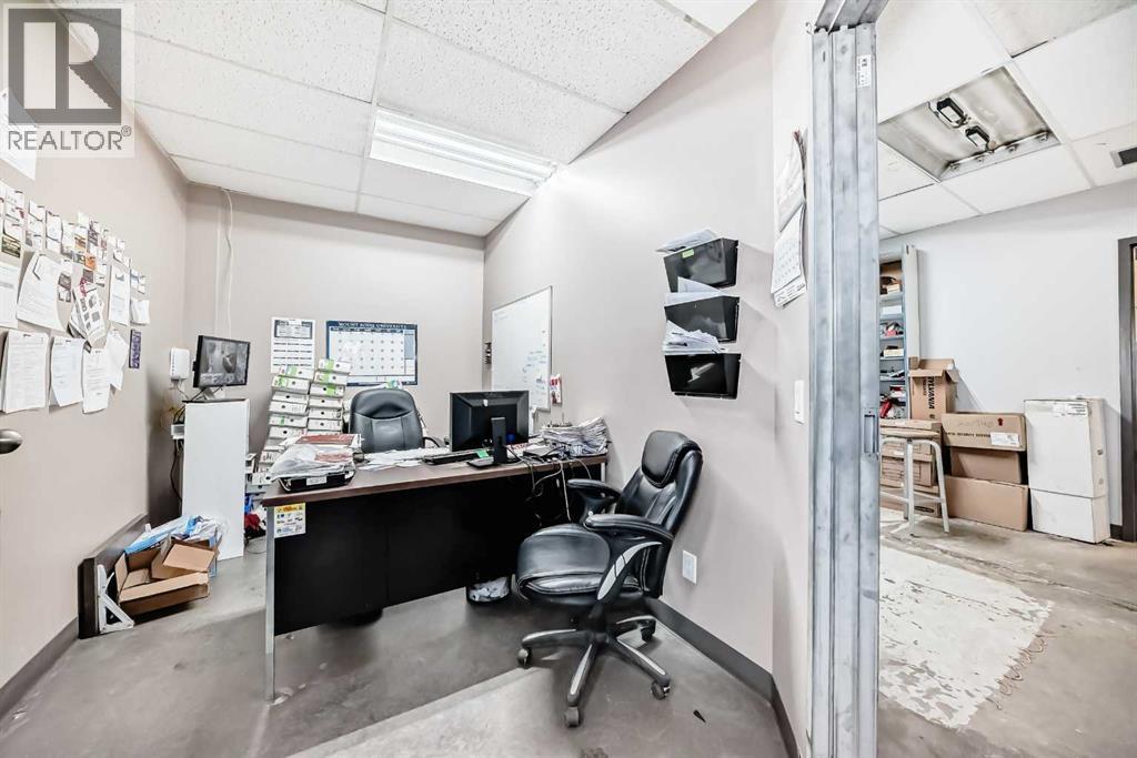 3505 32 Street NE, Calgary, Alberta  T1Y 5Y9 - Photo 11 - A2275521
