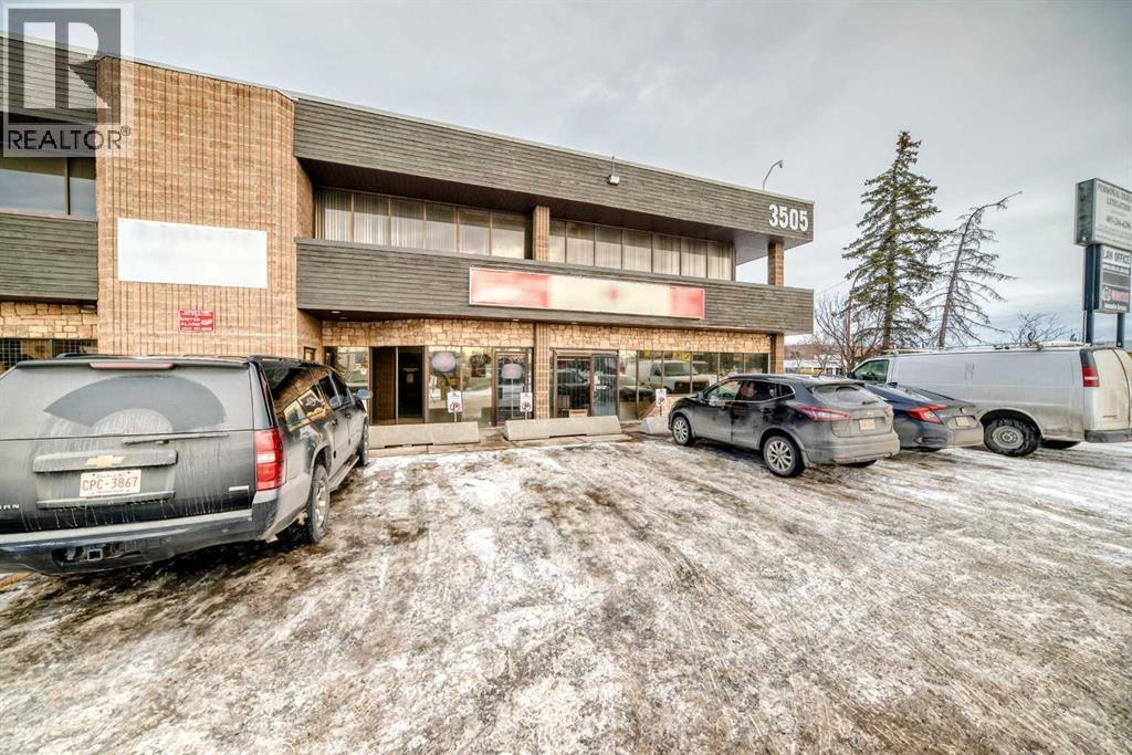 3505 32 Street NE, Calgary, Alberta  T1Y 5Y9 - Photo 1 - A2275521