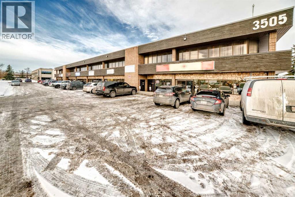 3505 32 Street NE, Calgary, Alberta  T1Y 5Y9 - Photo 3 - A2275521