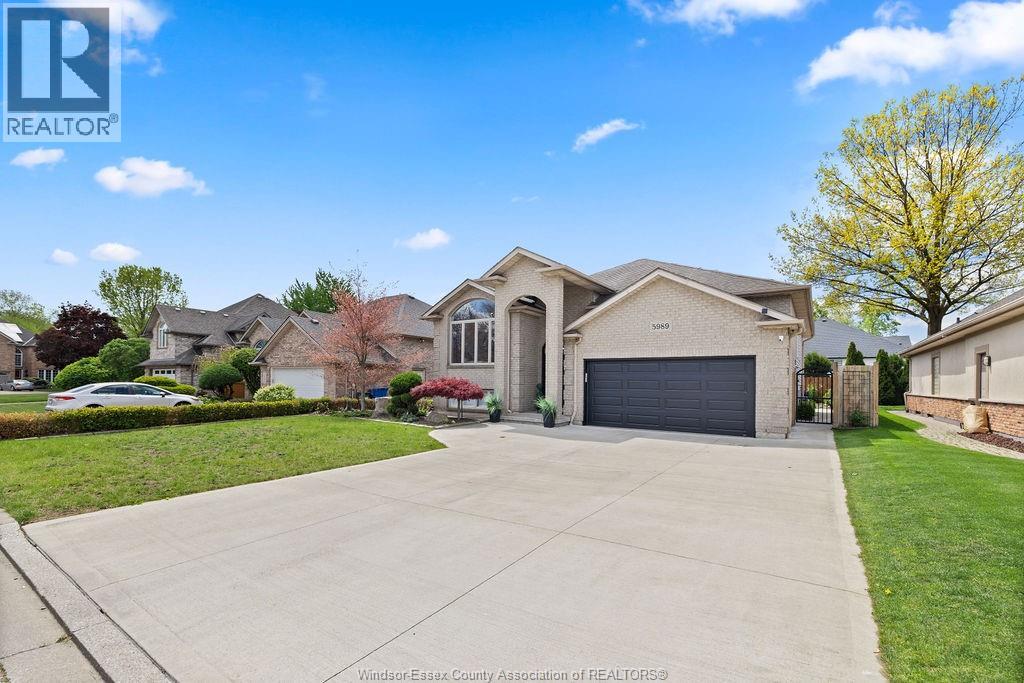 5989 ROSEWOOD CRESCENT, LaSalle, Ontario