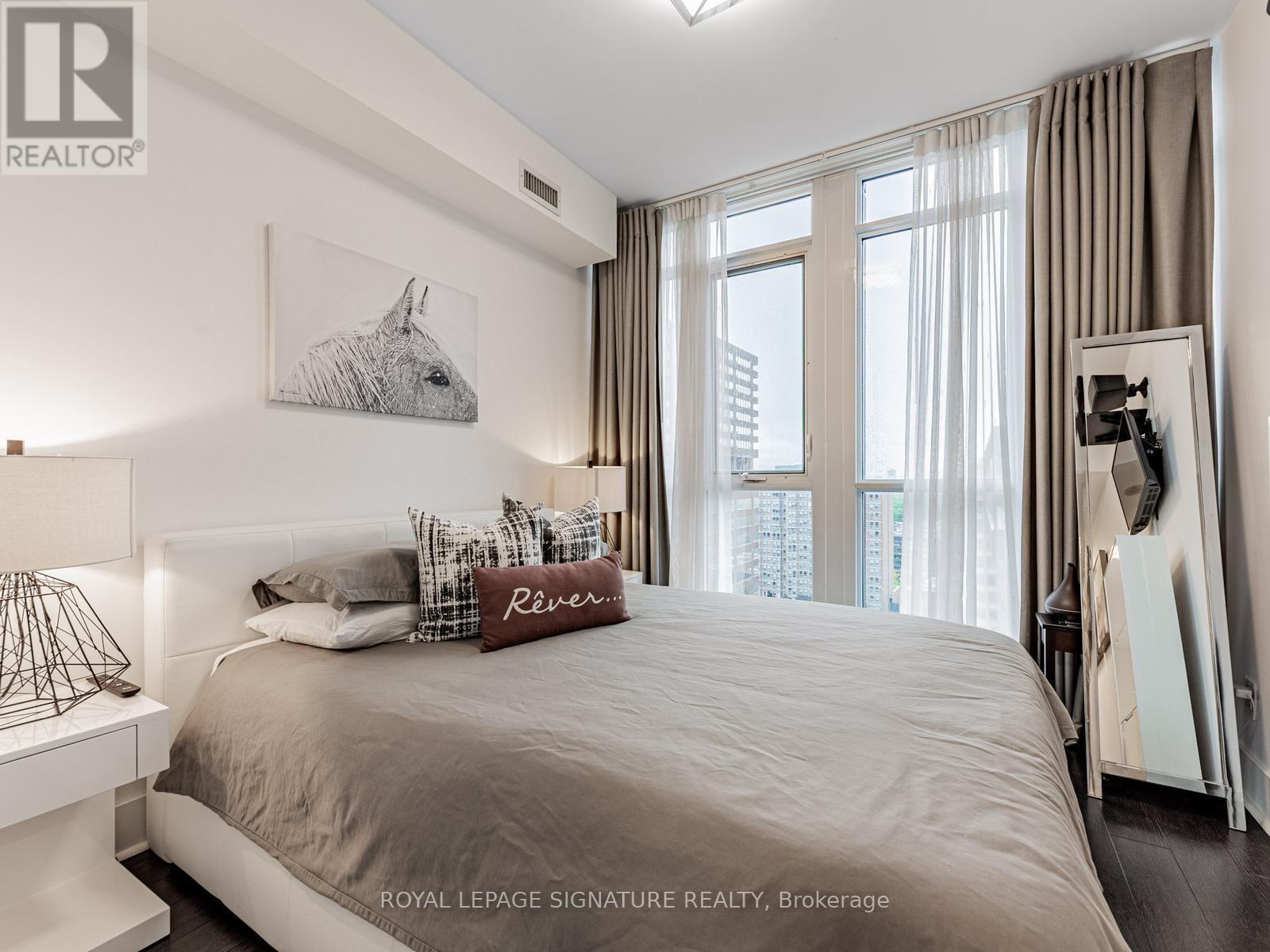 1303 - 32 Davenport Road, Toronto, Ontario  M5R 0B5 - Photo 18 - C13057368