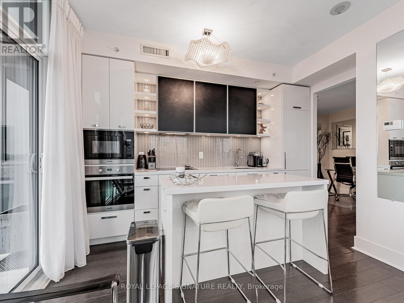 1303 - 32 Davenport Road, Toronto, Ontario  M5R 0B5 - Photo 12 - C13057368