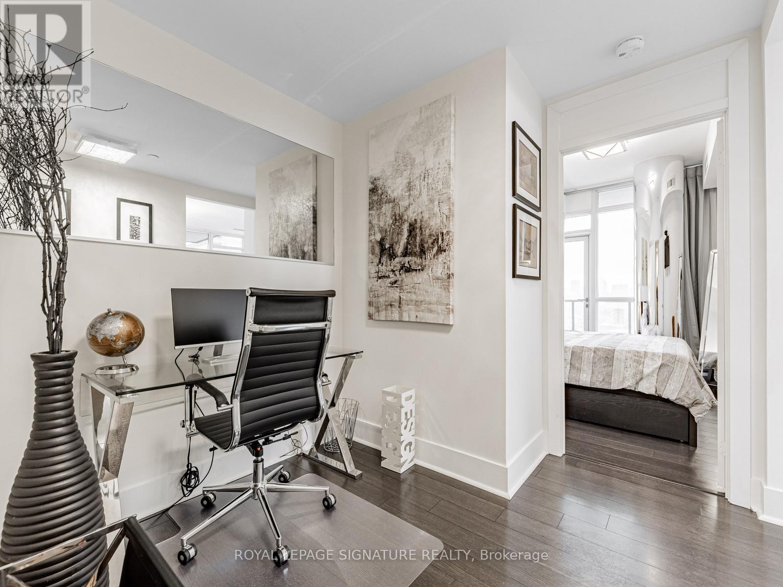 1303 - 32 Davenport Road, Toronto, Ontario  M5R 0B5 - Photo 6 - C13057368