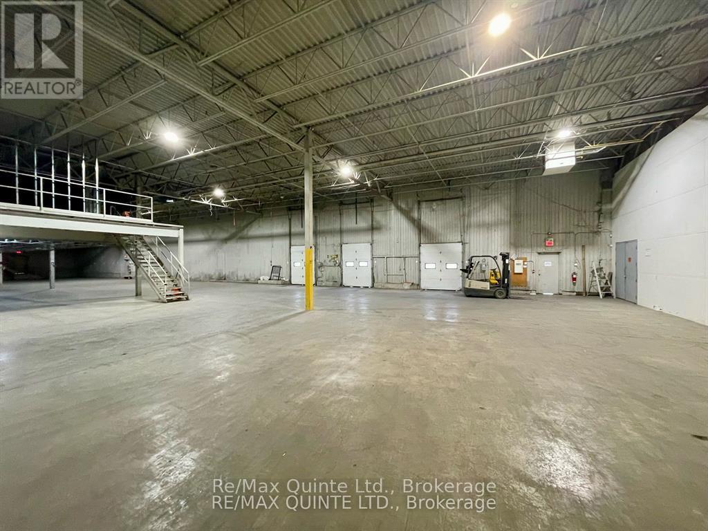 665 Dundas Street E, Belleville, Ontario  K8N 5V9 - Photo 4 - X13504356