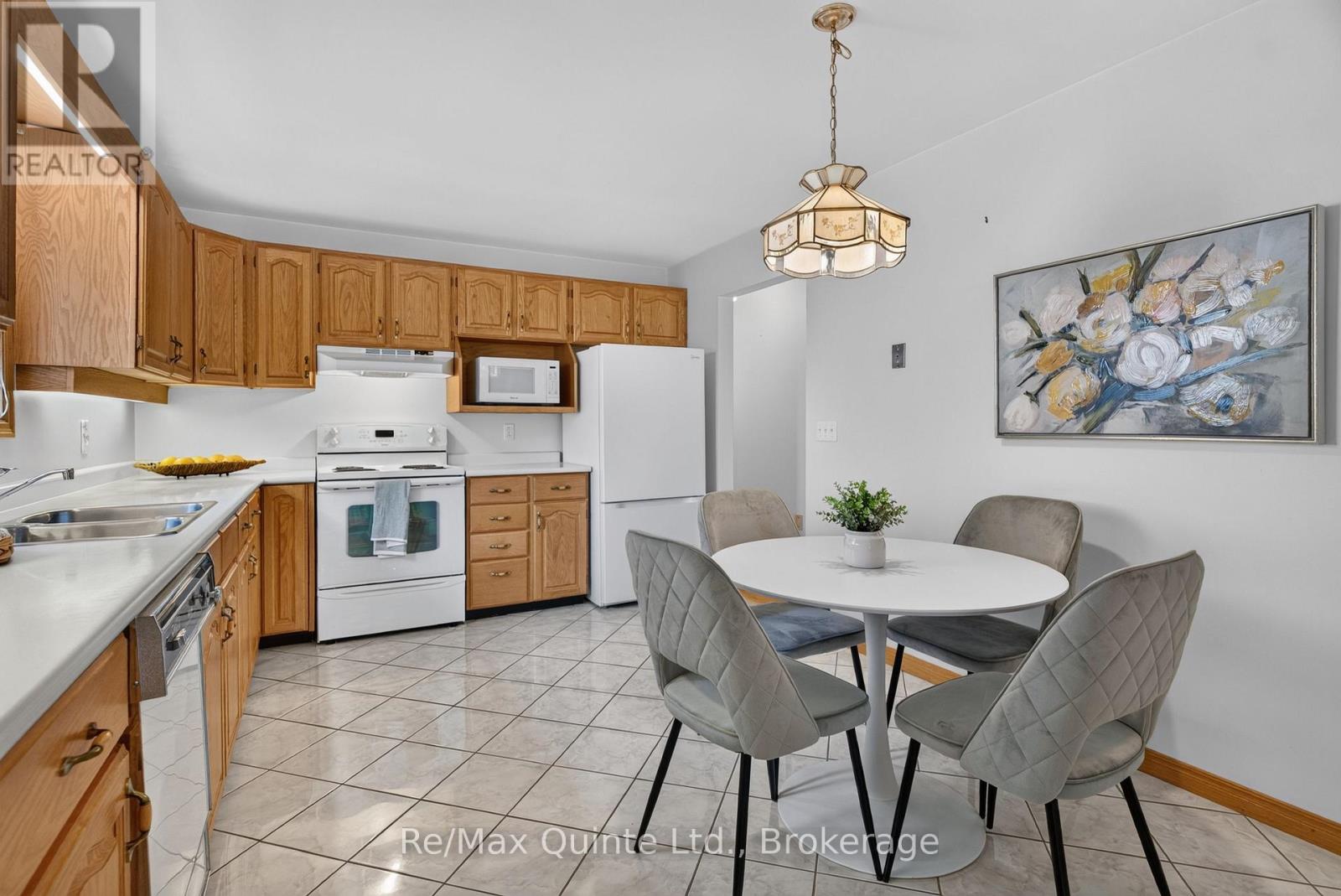 83 Parkview Heights, Quinte West, Ontario  K8V 5T9 - Photo 10 - X13504382
