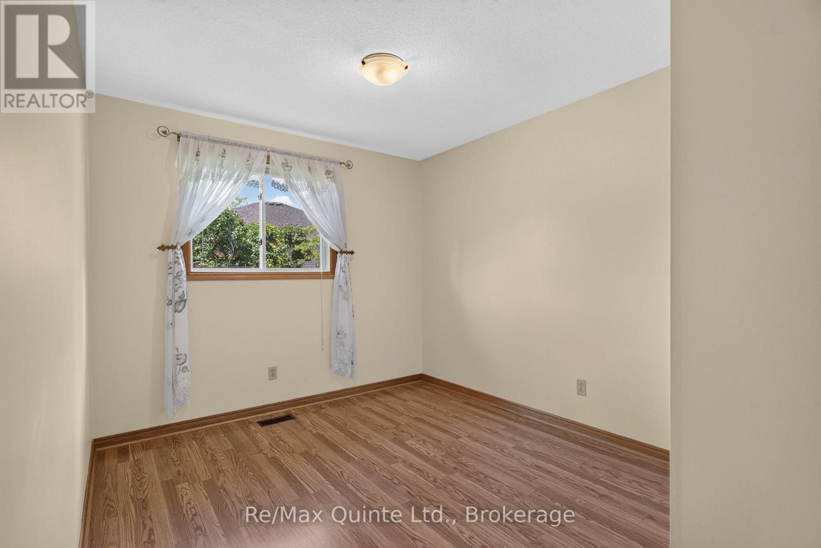 83 Parkview Heights, Quinte West, Ontario  K8V 5T9 - Photo 16 - X13504382